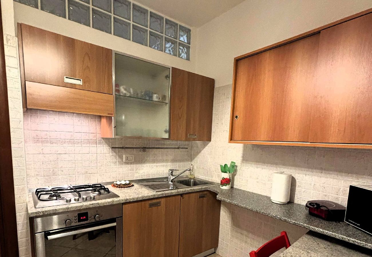 Apartment in Garda - Casa Lungolago in centro a Garda