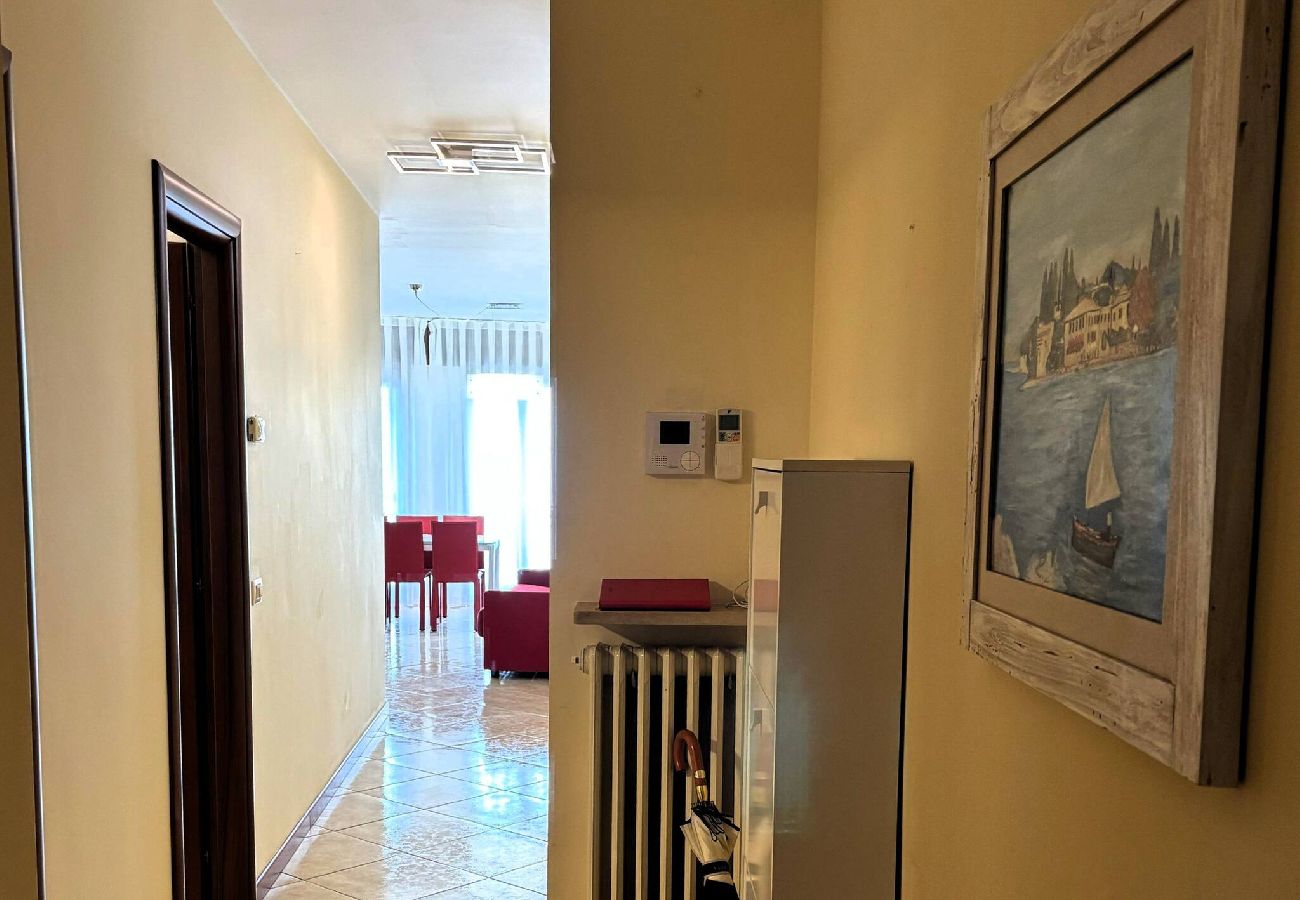 Apartment in Garda - Casa Lungolago in centro a Garda