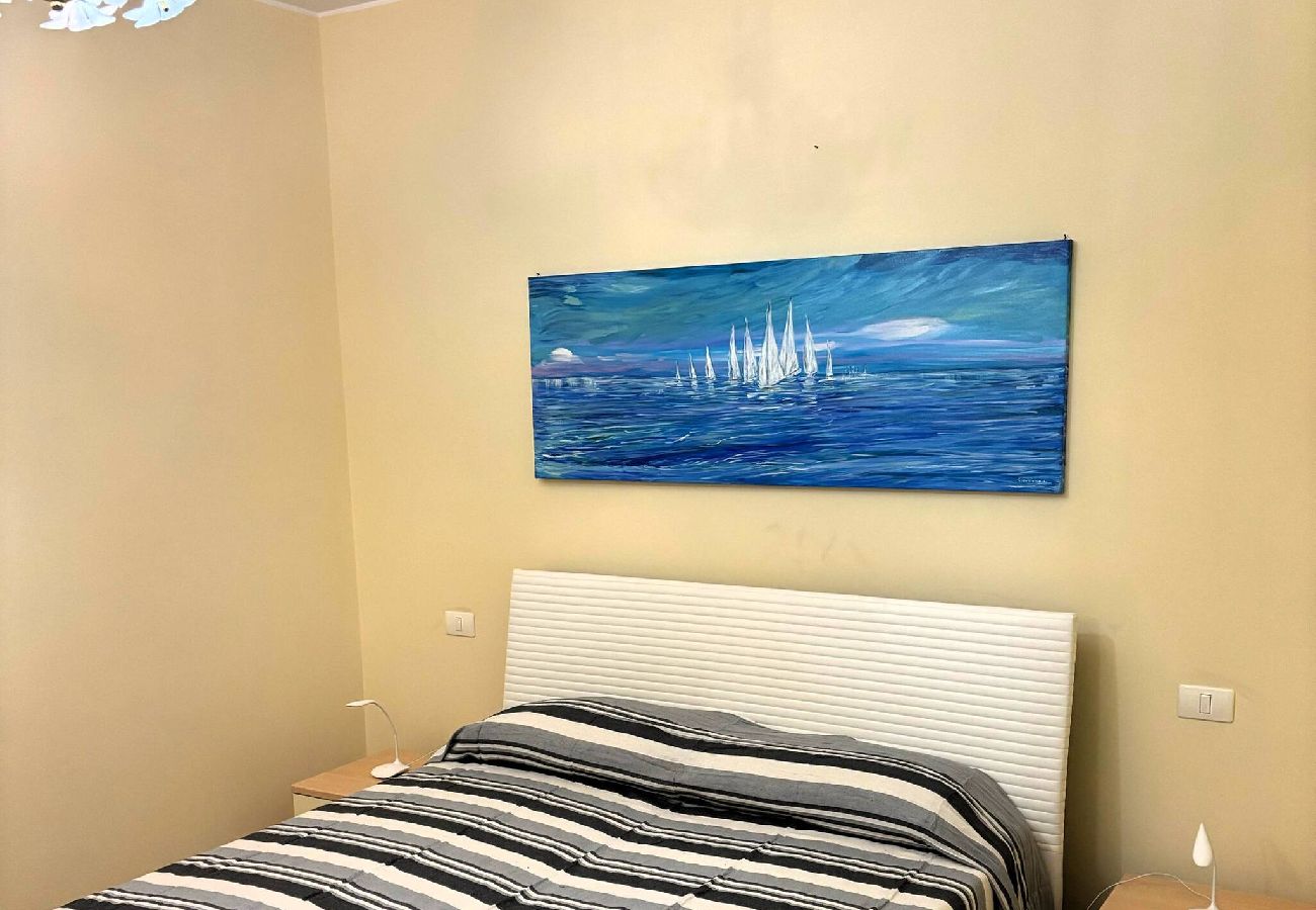 Apartment in Garda - Casa Lungolago in centro a Garda