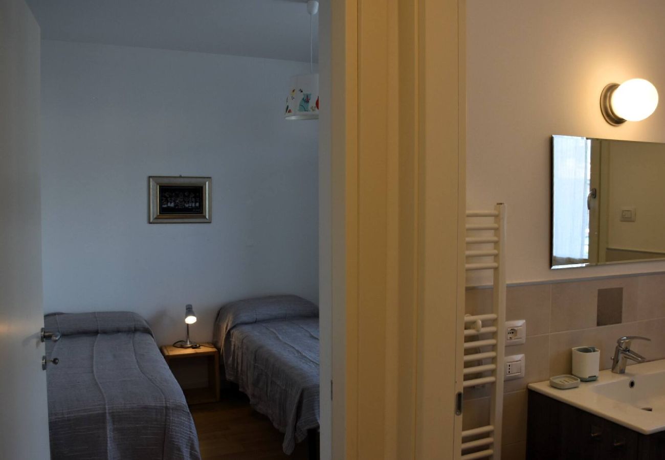 Apartment in Costermano - Appartamento Casa Aida a Costermano